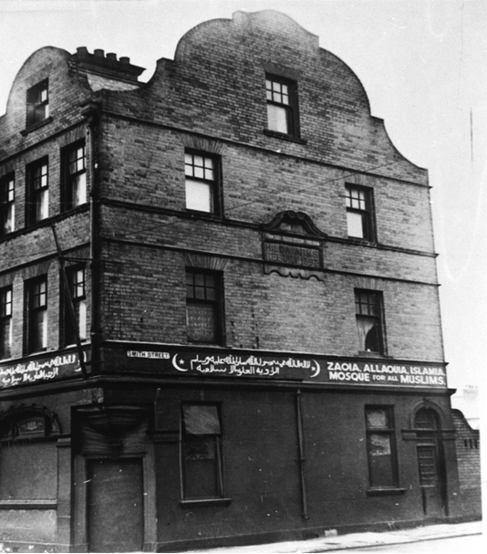 Zaoia on the corner of Cuthbert Street, South Shields. © South Tyneside Libraries